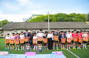 TRƯỜNG THCS THÁC MƠ KHAI MẠC GIẢI BÓNG ĐÁ TRUYỀN THỐNG