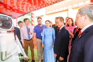 CHUYỂN ĐỔI SỐ - XU THẾ TẤT YẾU NÂNG CAO HIỆU QUẢ CÔNG TÁC ĐẢNG