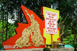 DI TÍCH LỊCH SỬ CẤP TỈNH “NƠI GHI DẤU TỘI ÁC CỦA MỸ – NGỤY TẠI CẦU ĐĂK LUNG”