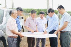 PHƯỜNG PHƯỚC LONG KHẢO SÁT PHỤC VỤ QUY HOẠCH TỔNG THỂ PHÁT TRIỂN KINH TẾ - XÃ HỘI