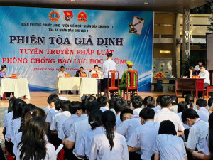 ĐOÀN PHƯỜNG PHƯỚC LONG PHỐI HỢP VKSND KHU VỰC I1 VÀ TAND KHU VỰC 11 TỔ CHỨC THÀNH CÔNG PHIÊN TÒA GIẢ ĐỊNH TUYÊN TRUYỀN PHÁP LUẬT TẠI TRƯỜNG THPT PHƯỚC LONG